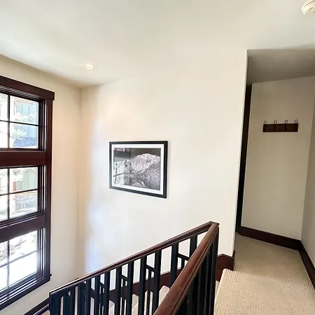 Juniper Crest #25 Condo